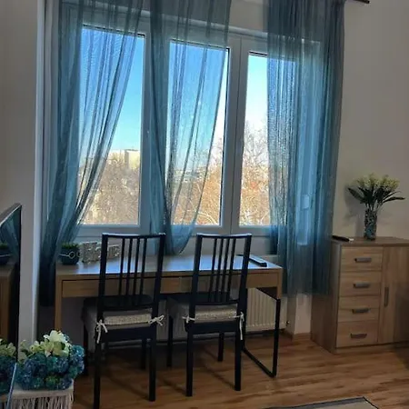 Blue Vibes - Cozy Old Town Studio