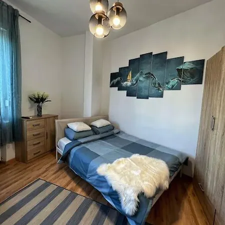 Apartment Blue Vibes - Cozy Old Town Studio Bucharest